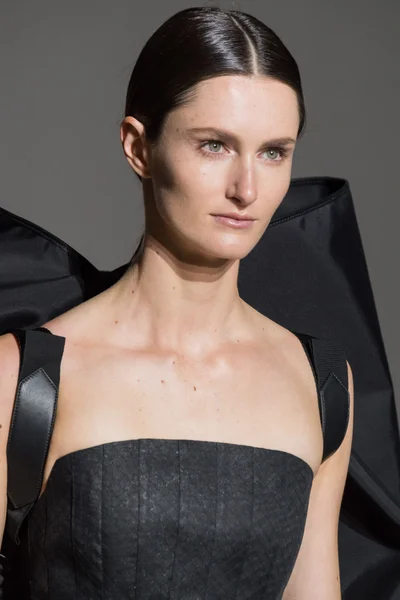 Look 35